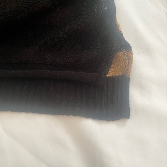 Women’s Absolutely creative size L black and tan sheer knit sweater. - Picture 7 of 8